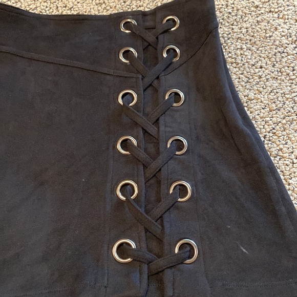 Suzette Black Mini Skirt w/ Lace Up Size Small in Like New Condition - Picture 2 of 9